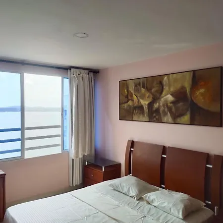 Bahia Del Caribe * Cartagena